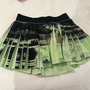 Adidas tennis skirt!